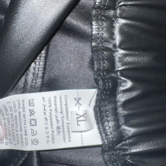 SHEIN Black Pleated Faux Leather Preppy A-Line Mini Skirt | 🆕 Size XL - Picture 8 of 9